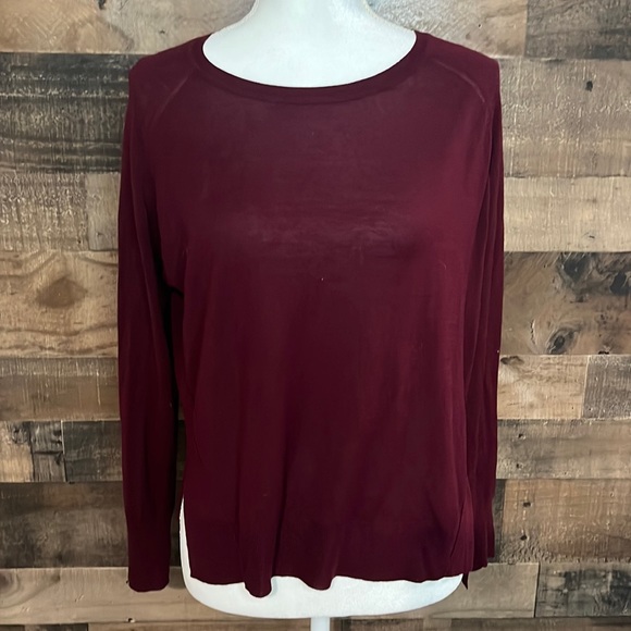 Zara Sweaters - Zara Knit Long Sleeve Burgundy Sweater with Side Slits Size L Super Soft High Lo